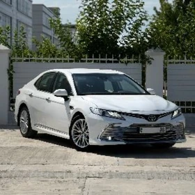 Toyota Camry 2020