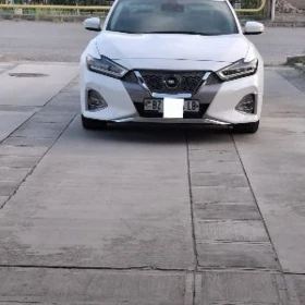 Nissan Maxima 2021