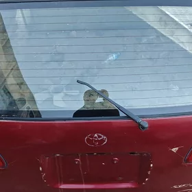 Sienna  gapy bagaj 99-02yl toyota isik