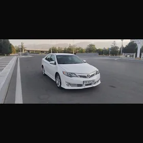 Toyota Camry 2012
