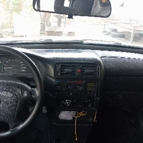 Opel Vectra 1989