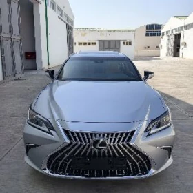 Lexus ES 250 2021