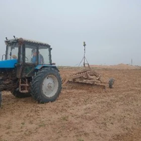 MTZ 82 2005