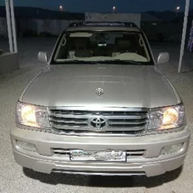 Toyota Land Cruiser 2000