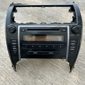 Camry magnitafon