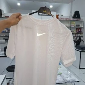 Ýanýan futbolka optom biznes