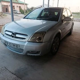 Opel Signum 2004