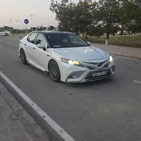 Toyota Camry 2023