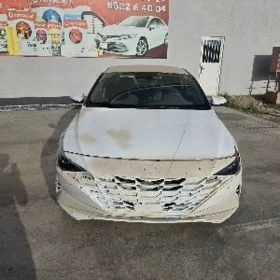 Hyundai Elantra 2021