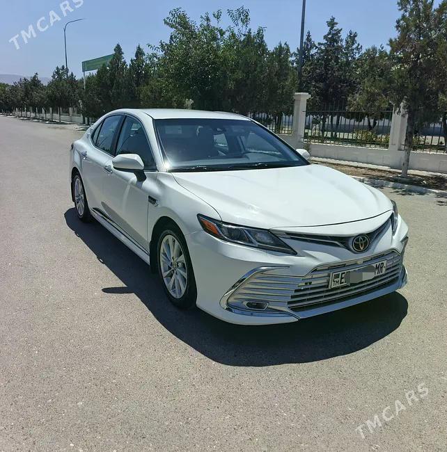 Toyota Camry 2022