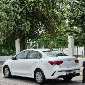 Kia Rio 2022
