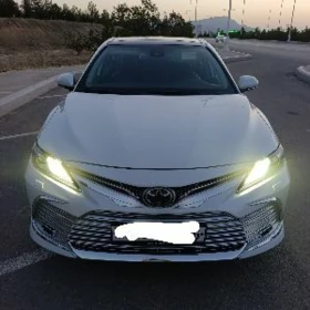 Toyota Camry 2023