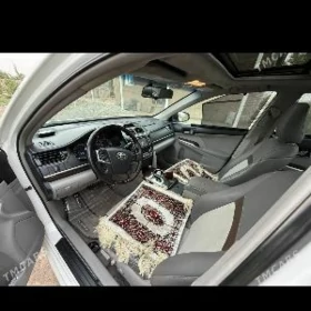 Toyota Camry 2012