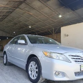 Toyota Camry 2010