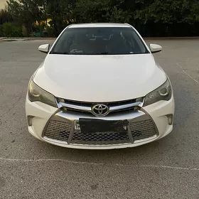 Toyota Camry 2017
