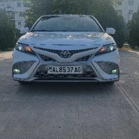 Toyota Camry 2023