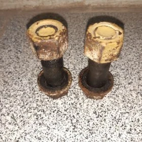 Bolt gayka D8 zwozdicka