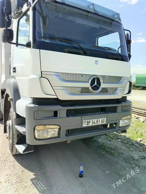 Mercedes-Benz ACTROS 3331 2009