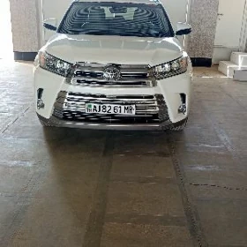 Toyota Highlander 2019