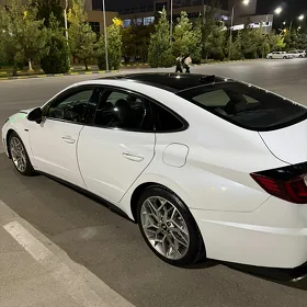 Hyundai Sonata 2021
