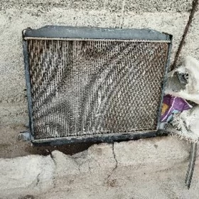 100 lik land cruiser radiator