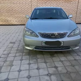 Toyota Camry 2004