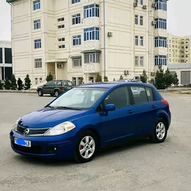 Nissan Versa 2013