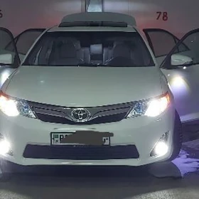 Toyota Camry 2014
