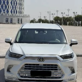 Toyota Grand Highlander 2023