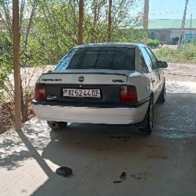 Opel Vectra 1989