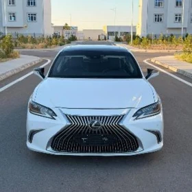 Lexus ES 350 2019