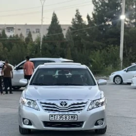 Toyota Camry 2010