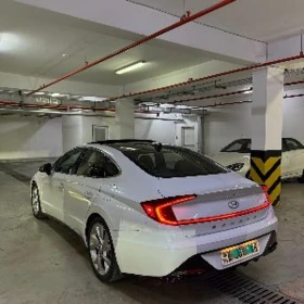 Hyundai Sonata 2021