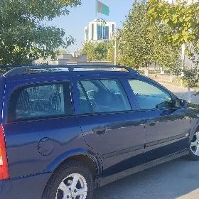 Opel Astra 2000