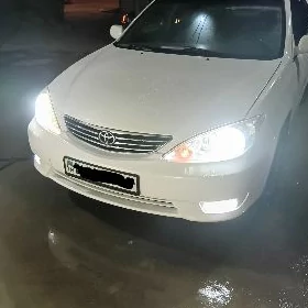 Toyota Camry 2004