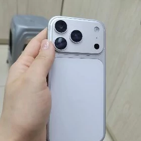 Iphone 17pro max Lux