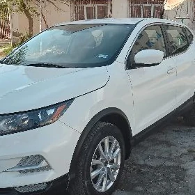 Nissan Rogue Sport 2021