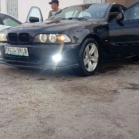 BMW E39 1999