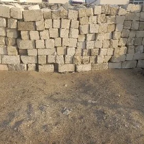 1-nji blok ak daș
