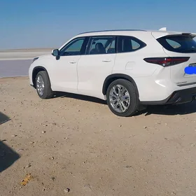 Toyota Highlander 2025