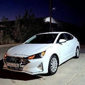 Hyundai Elantra 2020