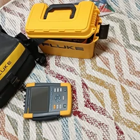 FLUKE tester
