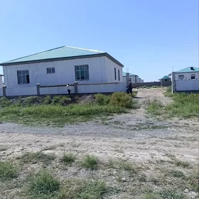 30 ýylyk pylan jaý