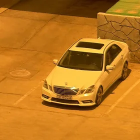 Mercedes-Benz E350 2010