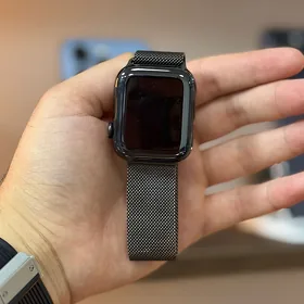 Apple Watch 8 Stainless