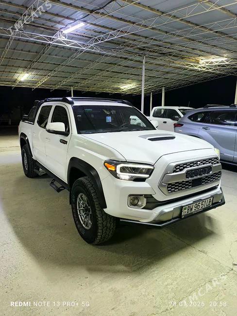 Toyota Tacoma 2020 - 1