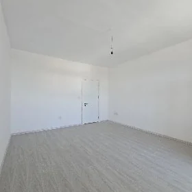 8 MKR POLU-ELITKA 2 KOM LIFTLI