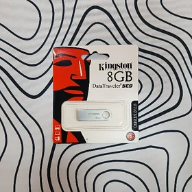 💾 KINGSTON SE9 / 8GB