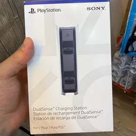 Playstation 5 dok stansiya