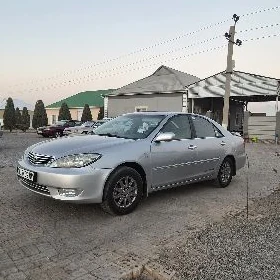 Toyota Camry 2004